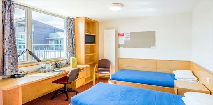 Unique and budget B&B accommodation in Edinburgh | UniversityRooms